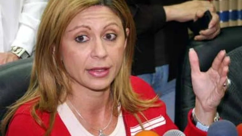 Monica Fernández abogada del Foro Penal Venezolano sufre atentado.