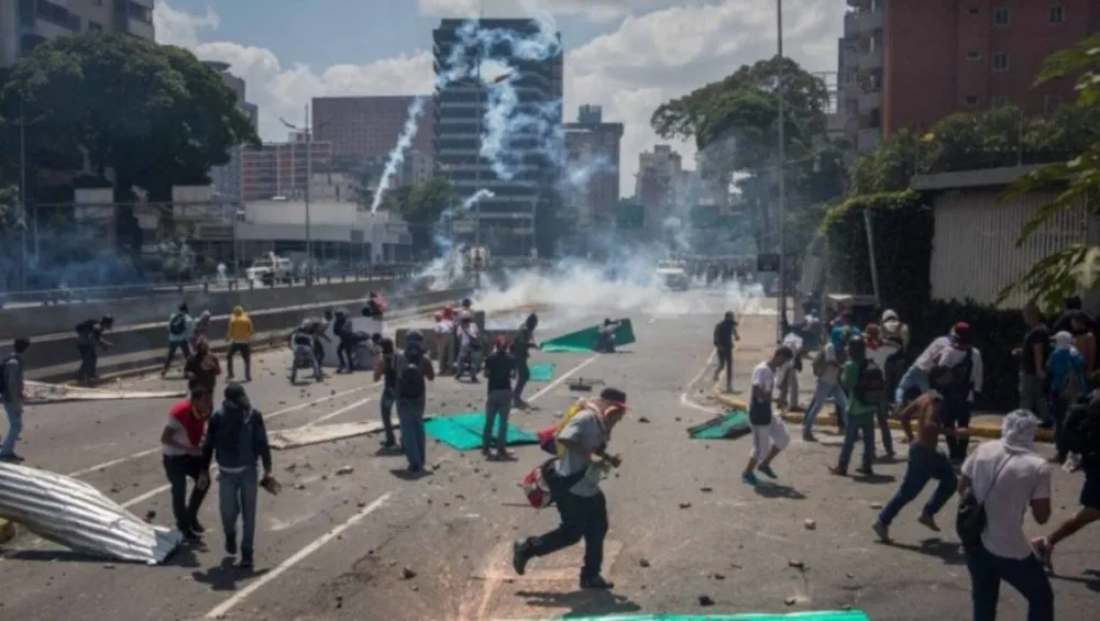 6 asesinados y 470 arrestos por la represión oficial desde el 4 de abril