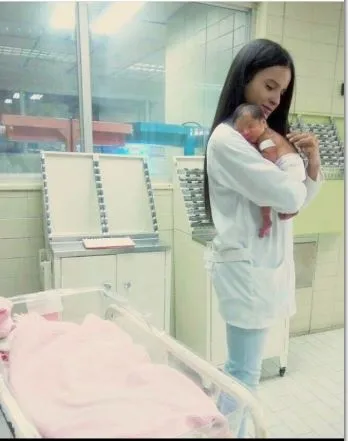 Ariana Virginia Granadillo Roca: Una pediatra de ensueño
