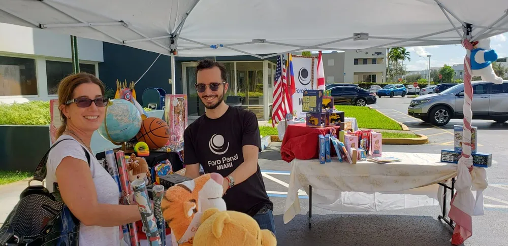 Recolecta de Regalos "Regala sonrisas esta Navidad" - Miami