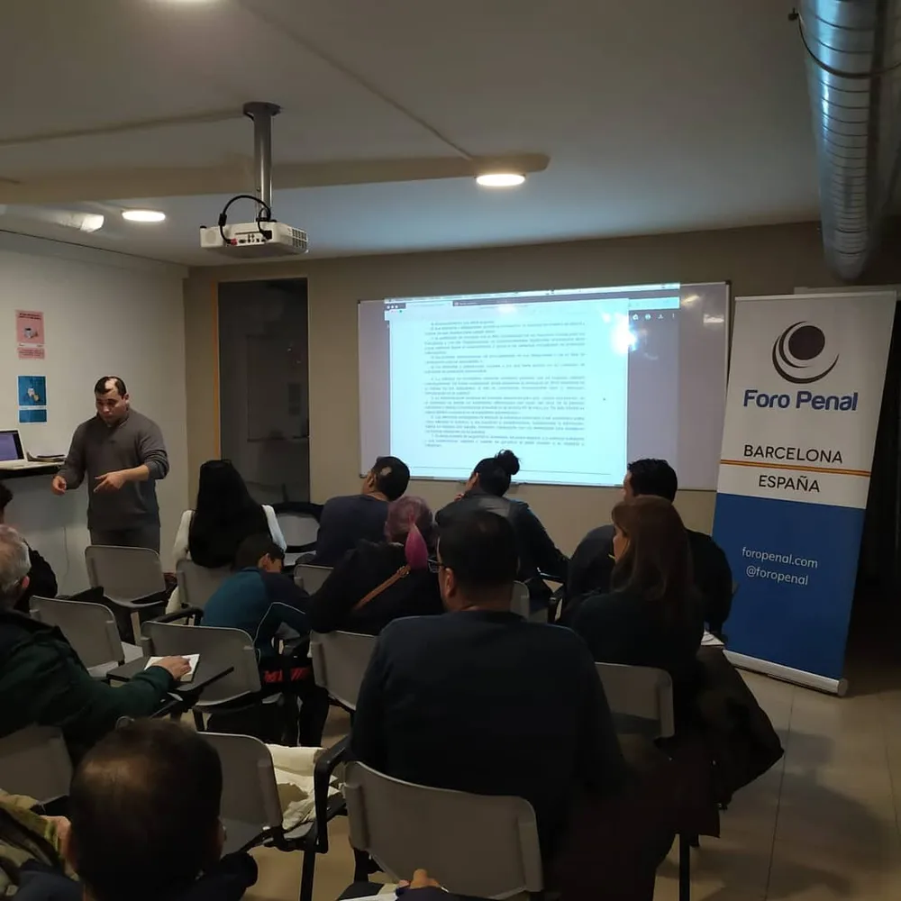 Charla "Protección Subsidiaria por Razones Humanitarias y/o Asilo Político" -Barcelona España