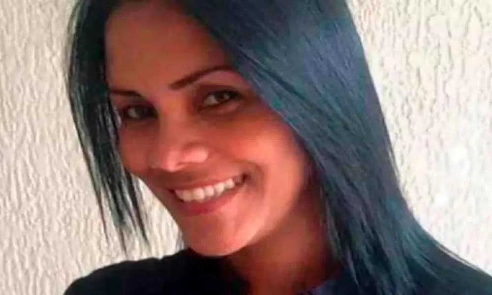 Golpeada, asfixiada y obligada a abortar: el destino de una mujer venezolana bajo Maduro. The Guardian (español/ingles)