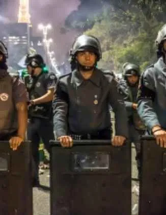 El reloj de la represión: una estrategia detrás de los regímenes autocráticos (Nº 40)
