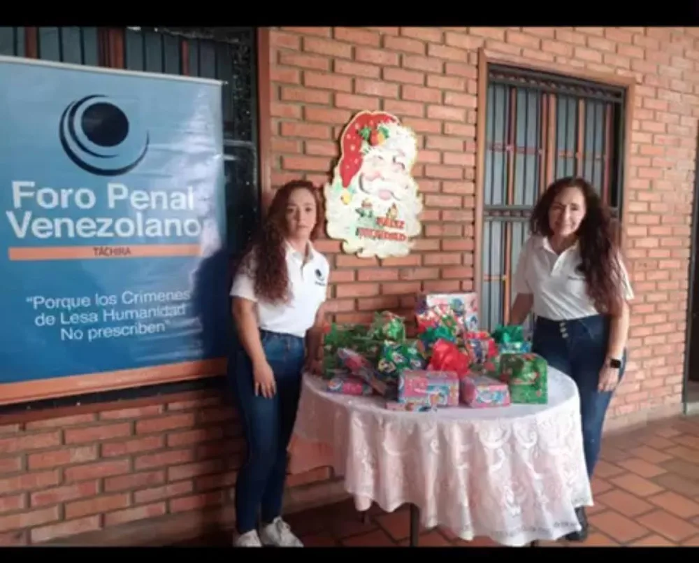 Entrega de regalos a los hijos de Presos Políticos.  Foro Penal Táchira