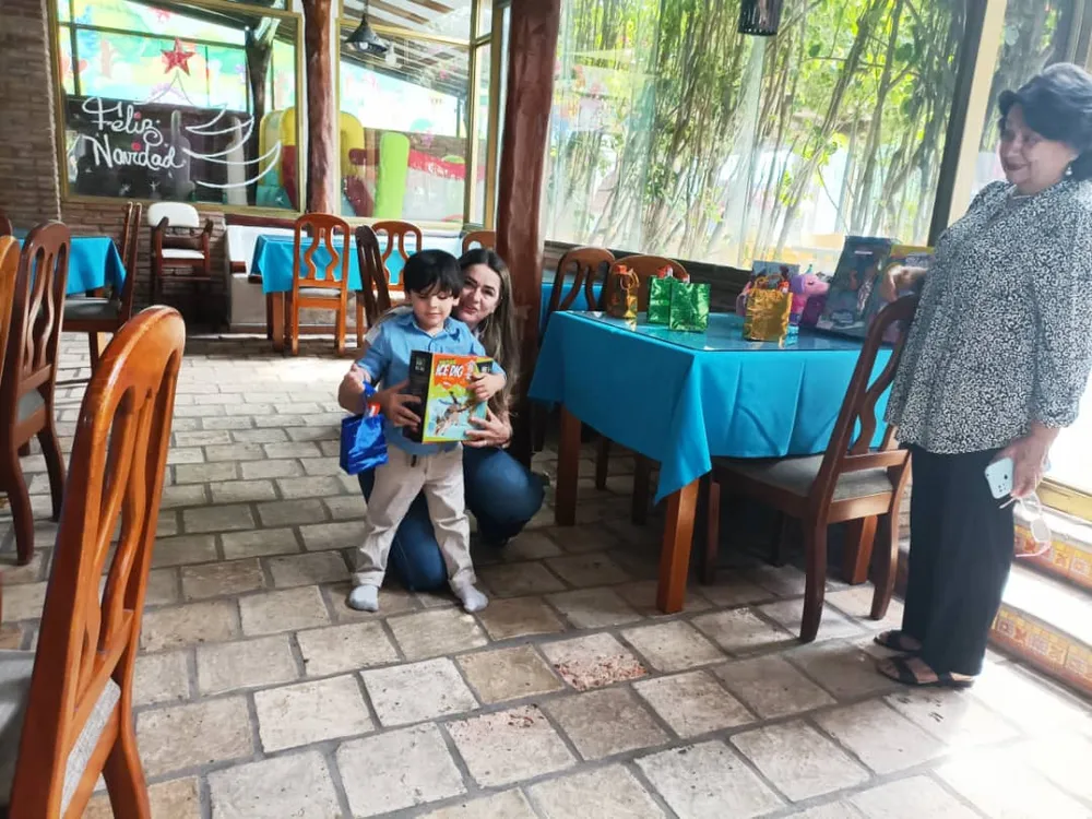 Entrega de regalos a los hijos de Presos Políticos.  Foro Penal Barinas.   