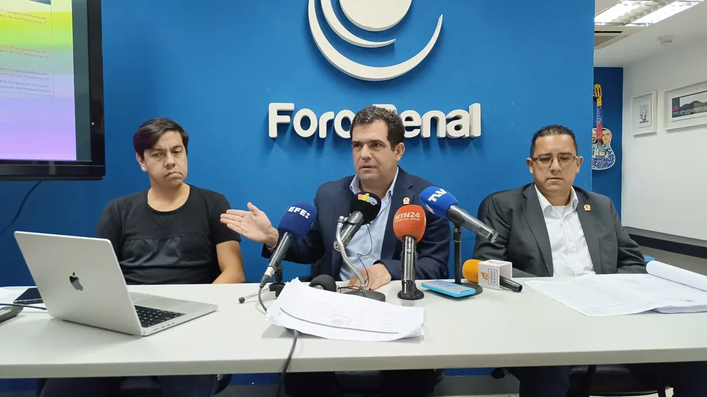Foro Penal: Excarcelaciones de políticos por negociaciones no llega ni al 10%