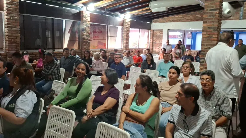 Imagen 2 de 25